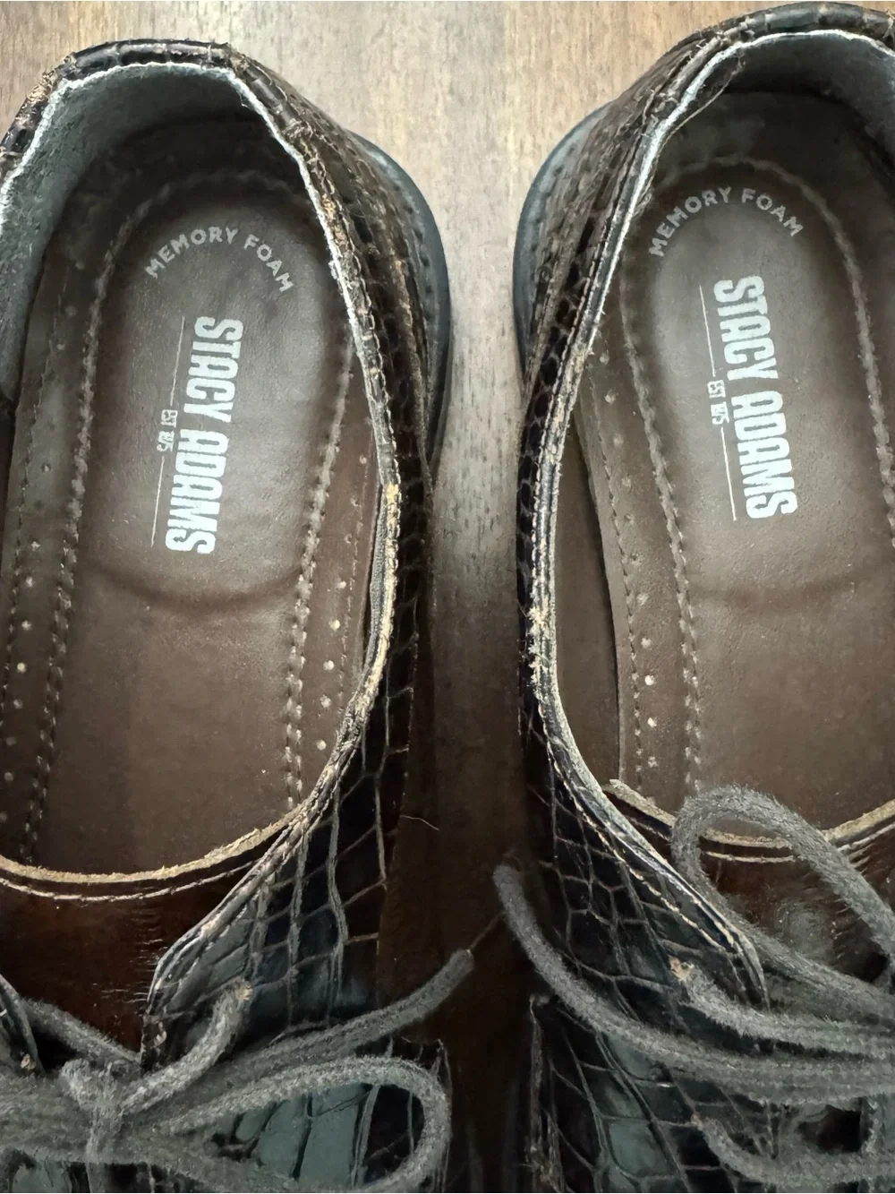 Stacy Adams Brown and Black Croc-Embossed Wingtip Oxfords